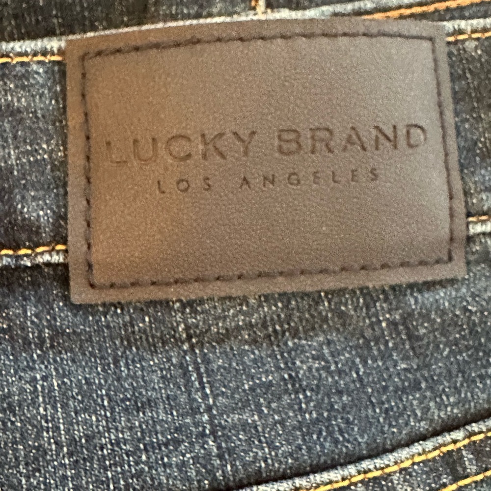 Lucky Brand Men’s Jeans - Picture 7 of 8